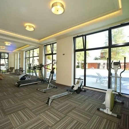 アパート Przestronny Sloneczny Apartament W Kolobrzegu コウォブジェク